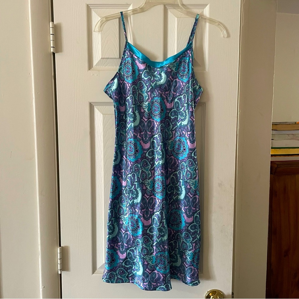 vintage paisley print slip dress!